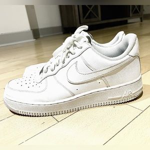 Nike Air Force 1 Low '07 White - Women’s Size 9